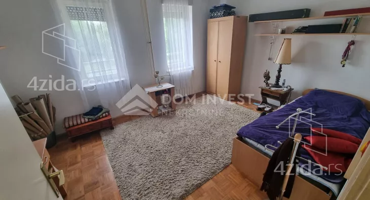 Četvoroiposoban stan | 4zida