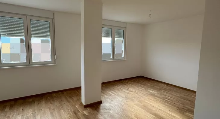 Četvoroiposoban stan | 4zida