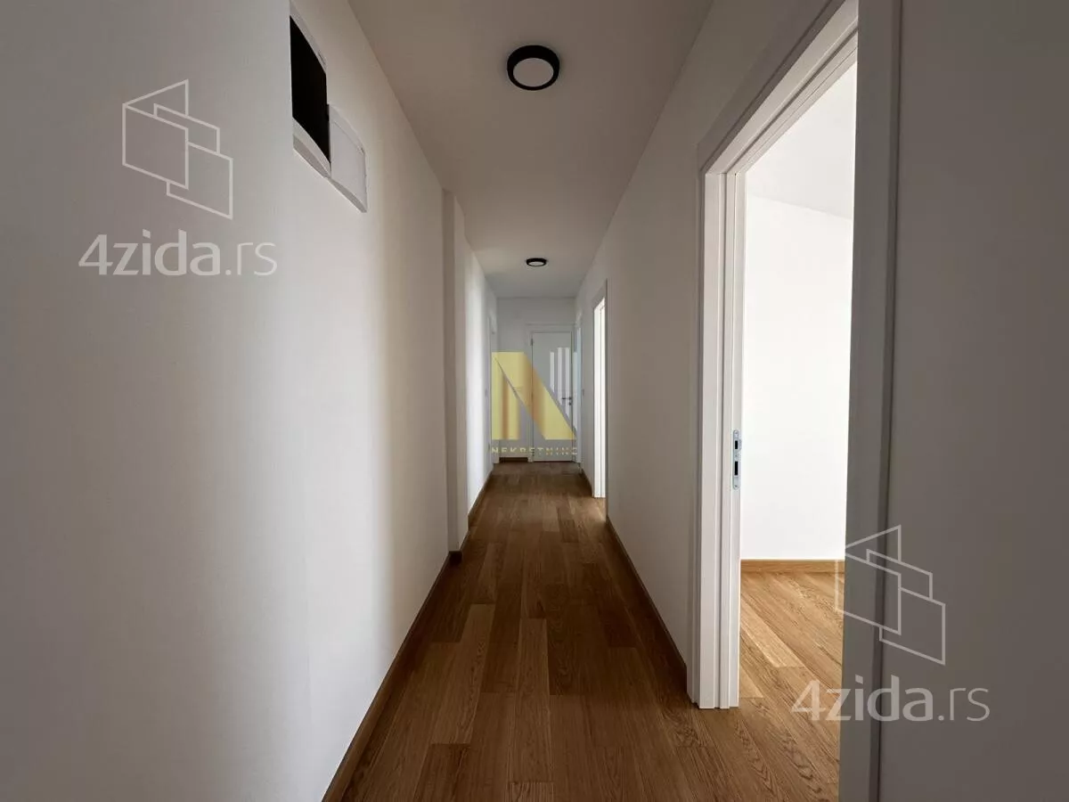 Petosoban stan | 4zida