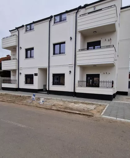 Jug Bogdana 122 | 4zida.rs