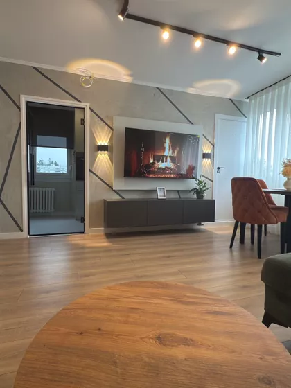 Ustanička | 4zida.rs