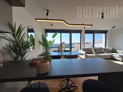 CRVENI KRST | 4zida.rs