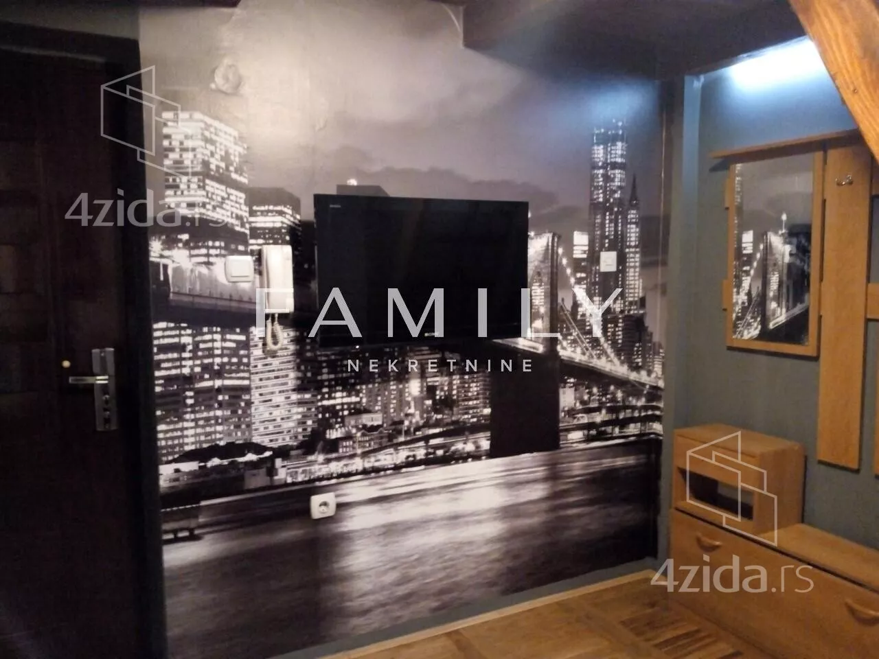 Jednoiposoban stan | 4zida