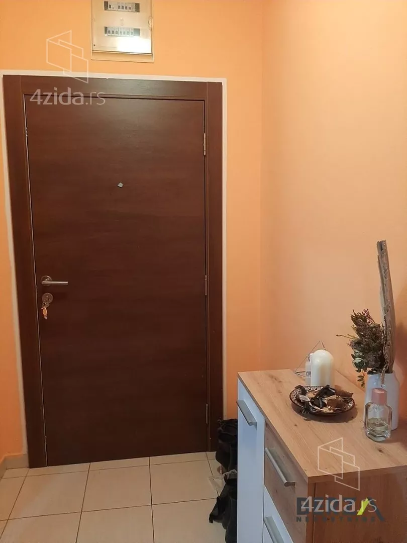 Garsonjera | 4zida