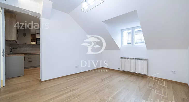 Četvoroiposoban stan | 4zida