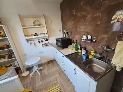 Mike Alasa | 4zida.rs