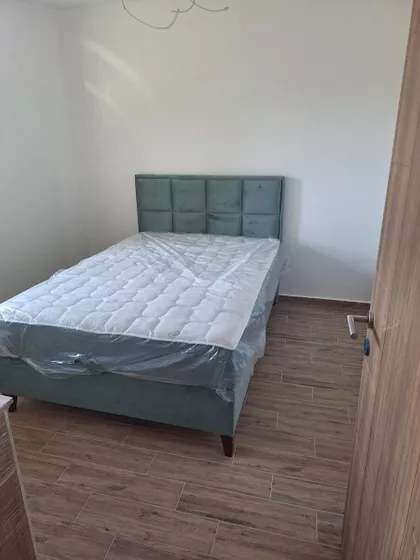 Stefana Prvovenčanog bb | 4zida.rs