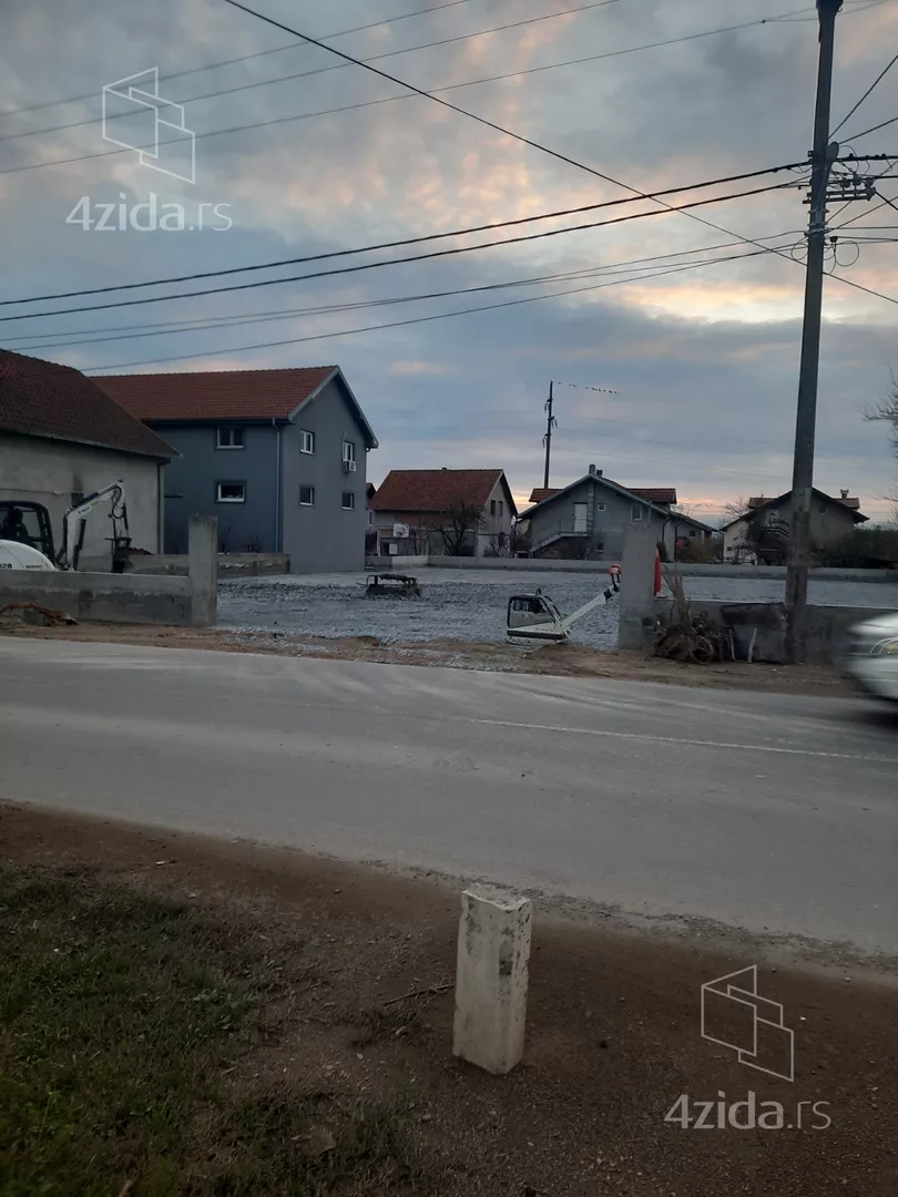 Građevinsko zemljište | 4zida