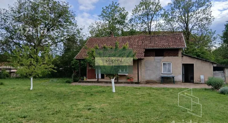 Plac | 4zida