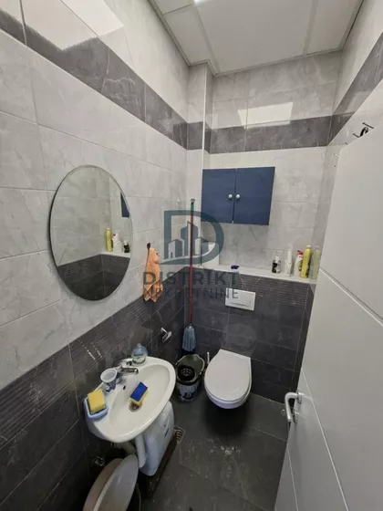 Crveni Pevac | 4zida.rs