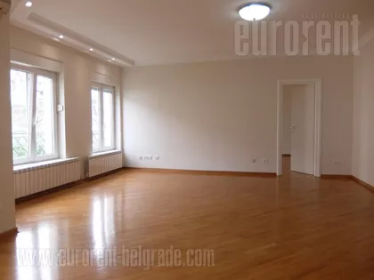 BOTANIČKA BAŠTA | 4zida.rs