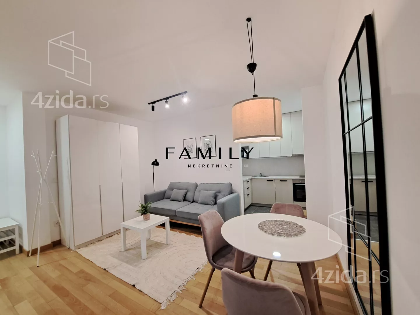 Jednoiposoban stan | 4zida