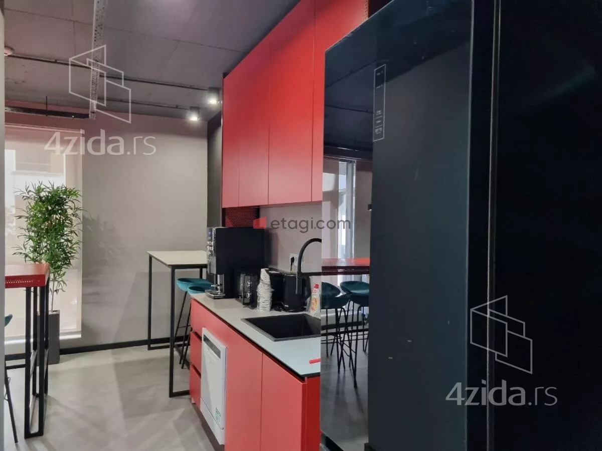 Lokal | 4zida