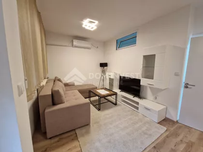 Studentska | 4zida.rs