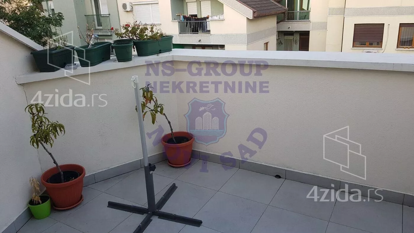 Petosoban stan | 4zida