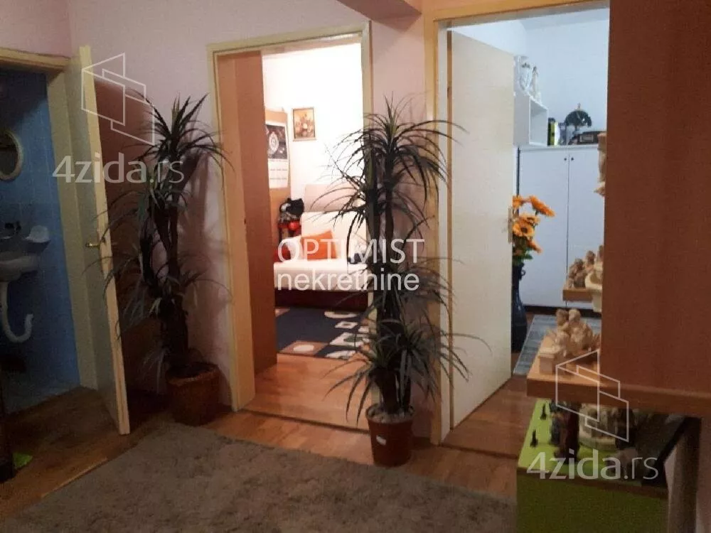 4-etažna kuća | 4zida