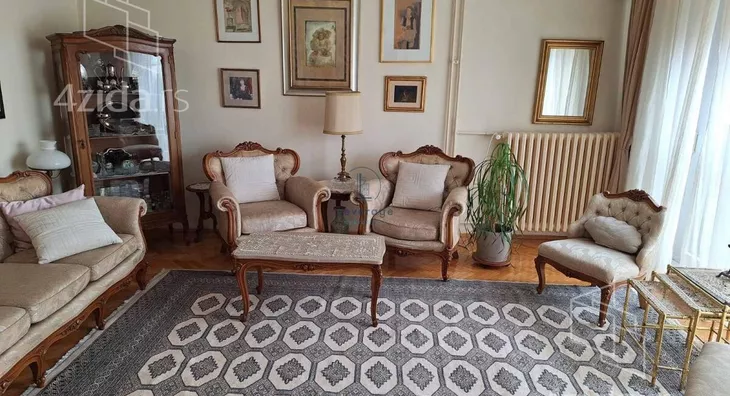 Četvoroiposoban stan | 4zida