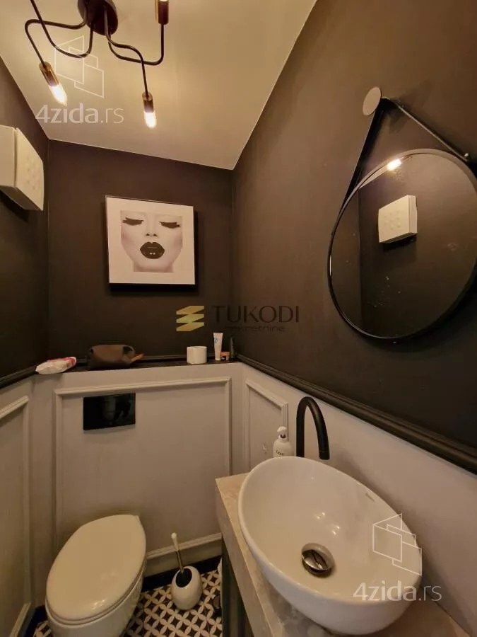 Petosoban stan | 4zida