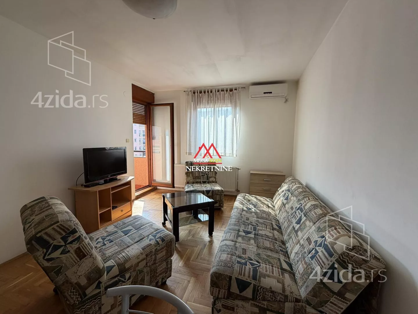 Jednoiposoban stan | 4zida