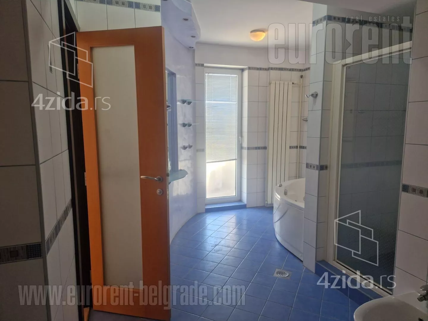 Šestosoban stan | 4zida