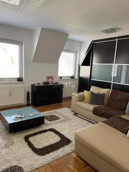 Kertvaroš | 4zida.rs