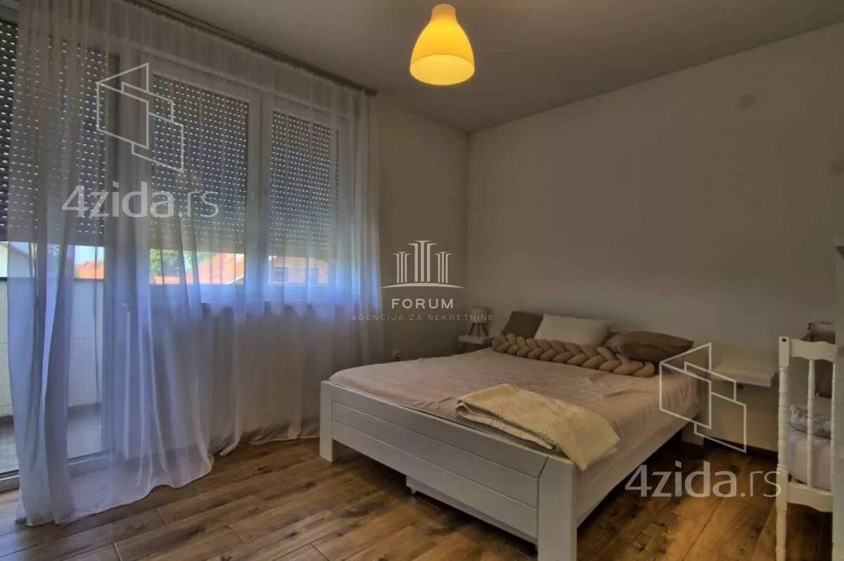 Četvoroiposoban stan | 4zida