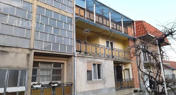 3-etažna kuća | 4zida