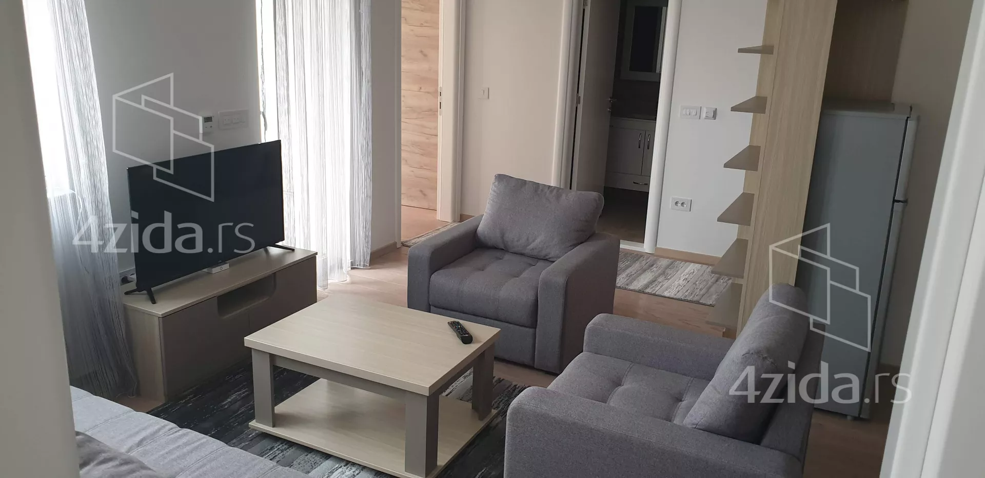 Troiposoban stan | 4zida