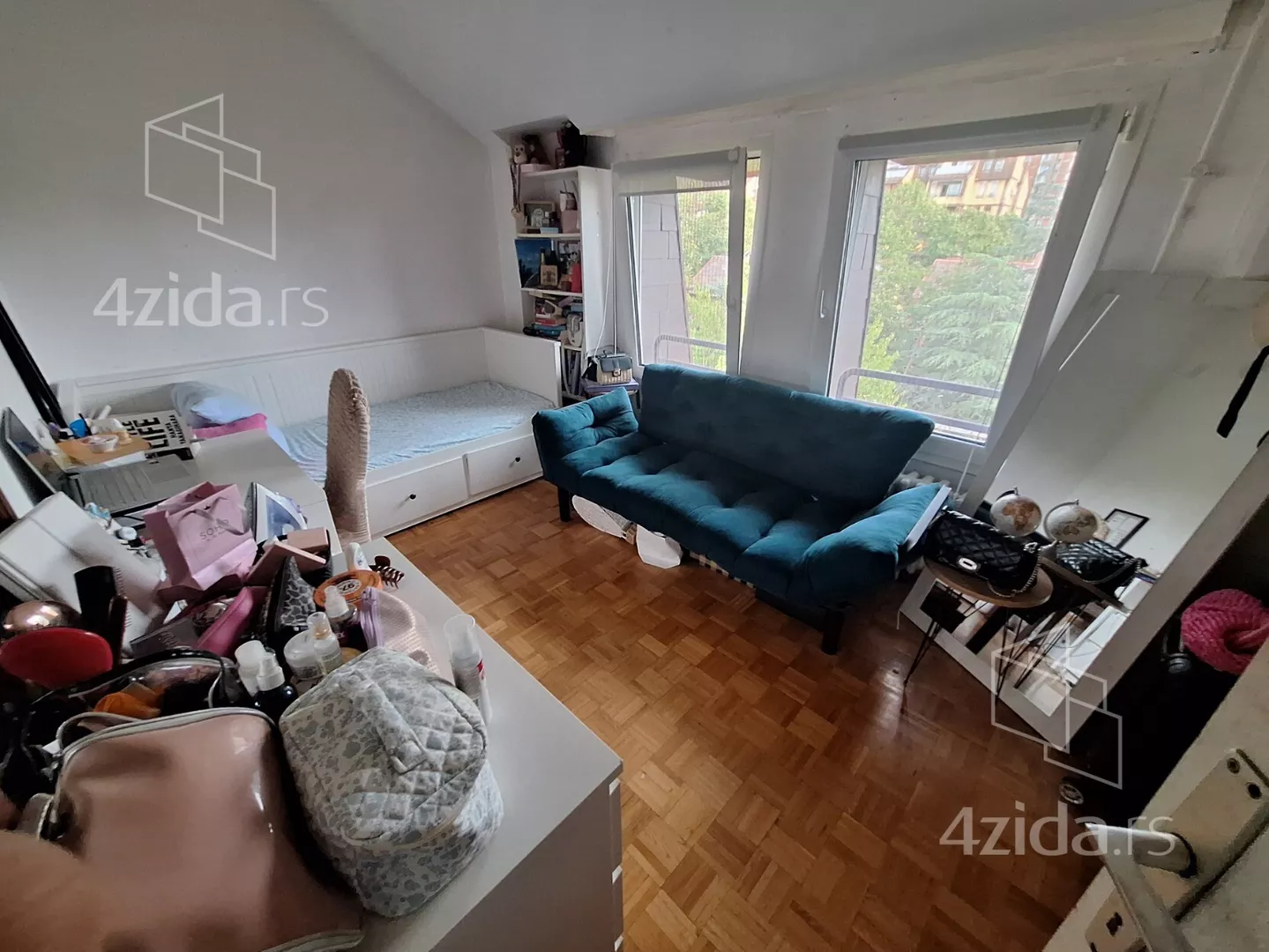 Troiposoban stan | 4zida