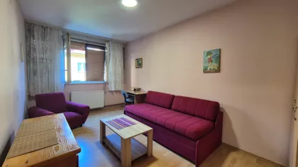 Crvene Zastave | 4zida.rs