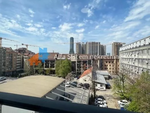 Četvoroiposoban stan | 4zida