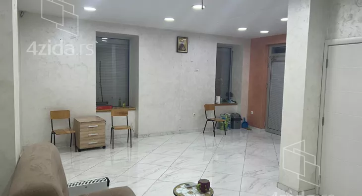 Poslovni prostor | 4zida