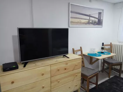 Evgenija Kumičića 18/21 | 4zida.rs