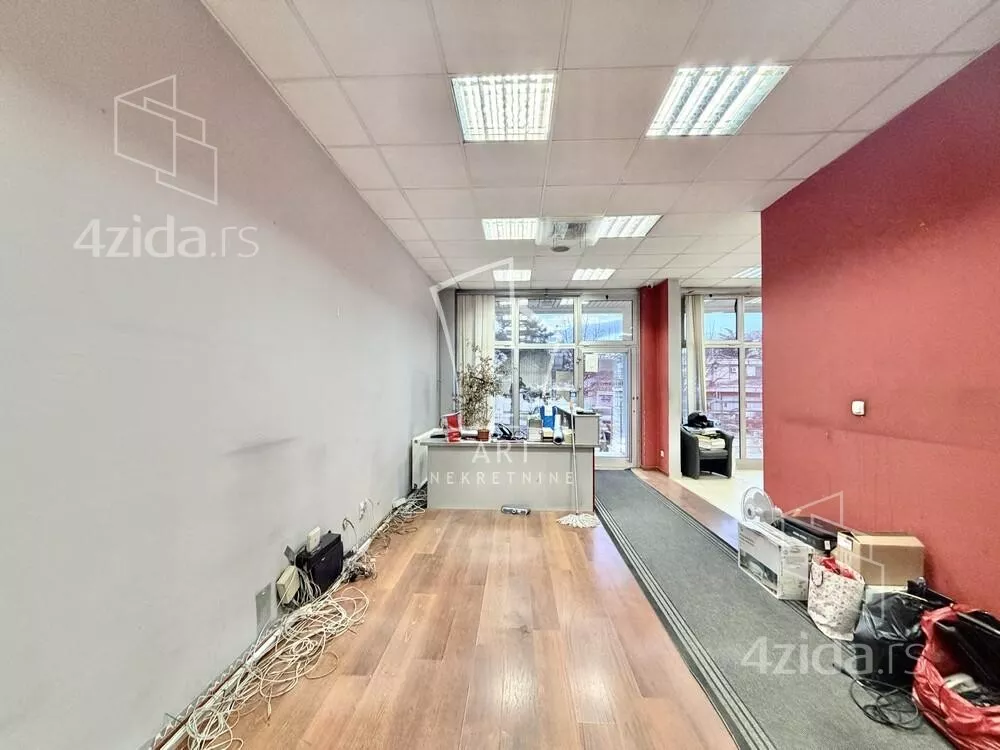 Poslovni prostor | 4zida