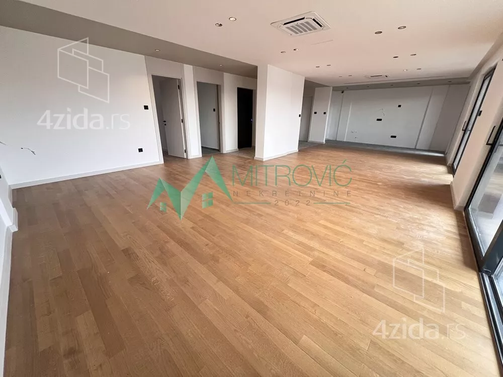 Petosoban stan | 4zida