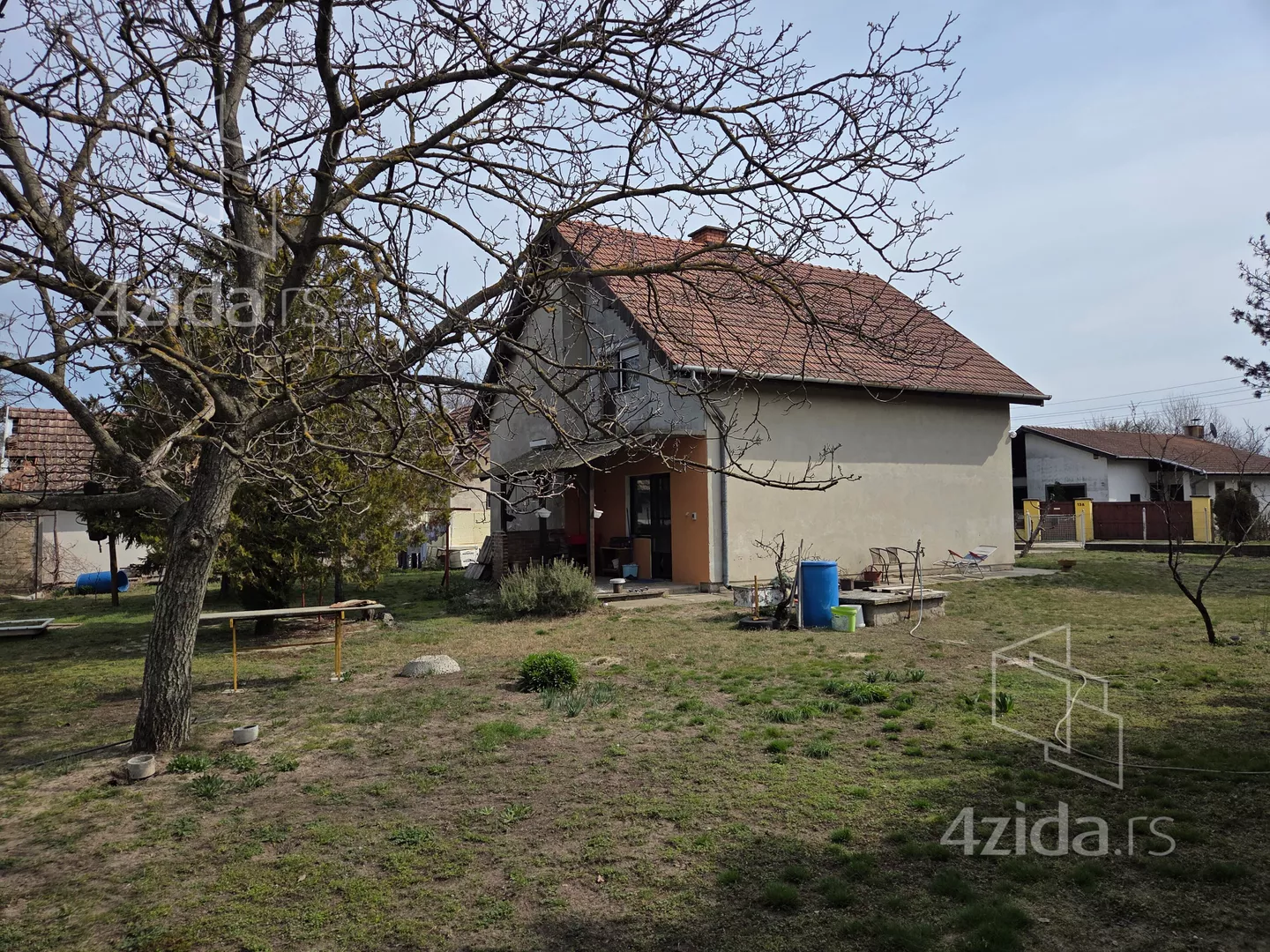 3-etažna kuća | 4zida