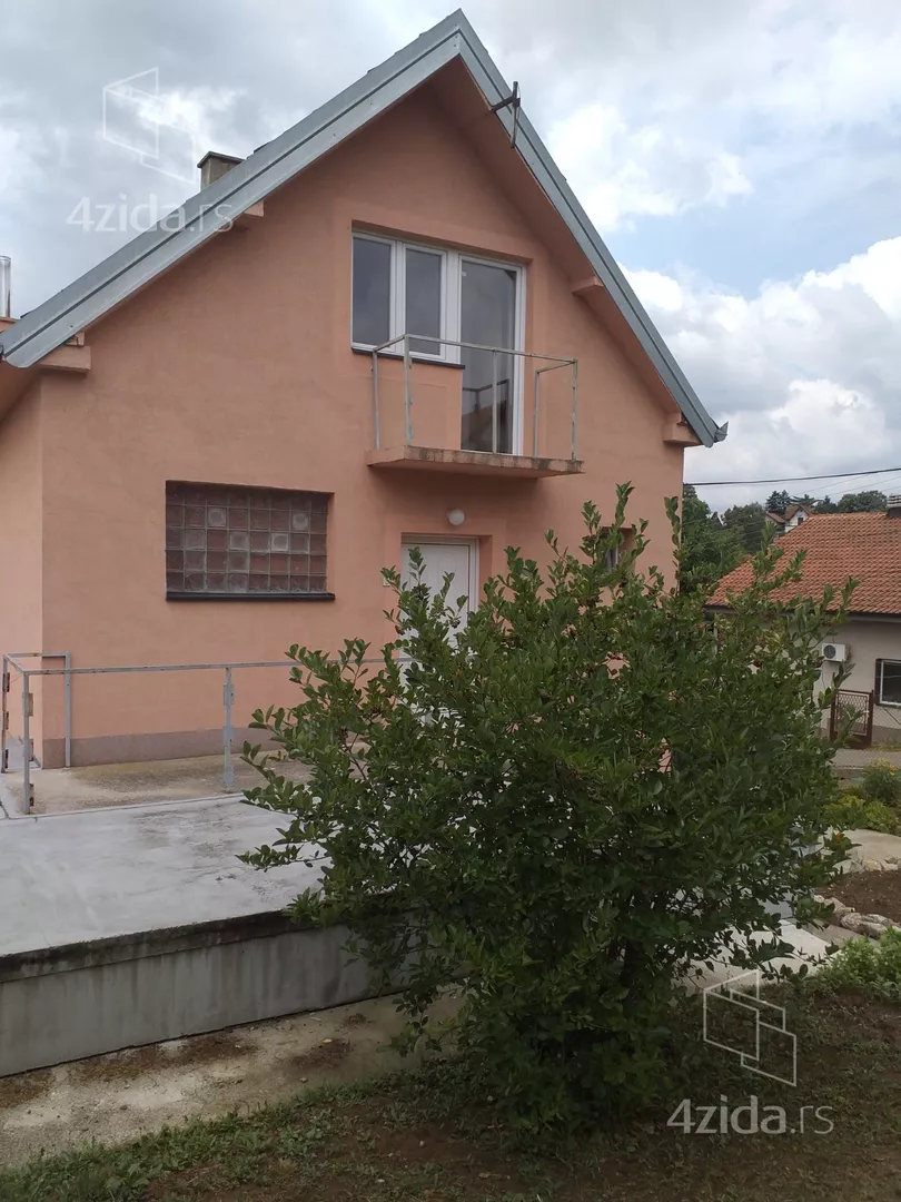 3-etažna kuća | 4zida