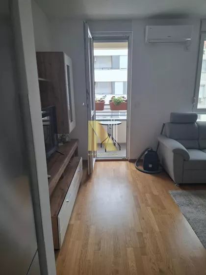 Bulevar Patrijarha Pavla (Somborski Bulevar) | 4zida.rs