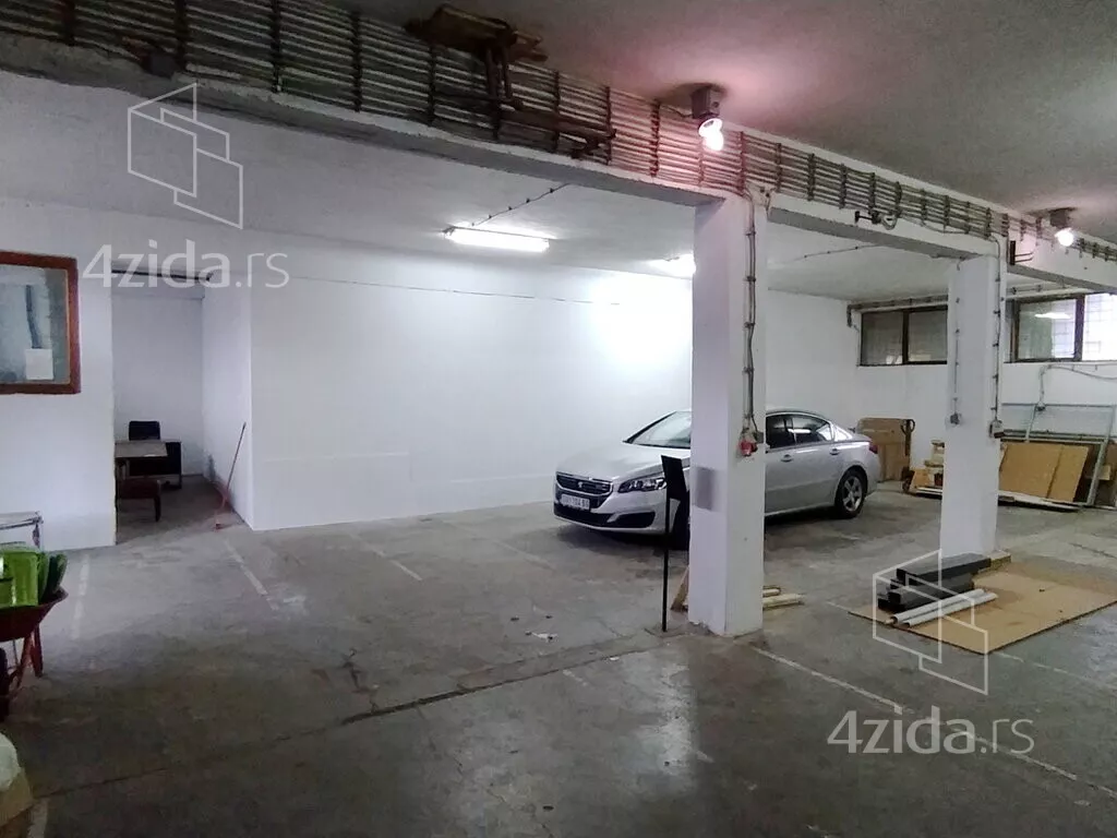 Poslovni prostor | 4zida