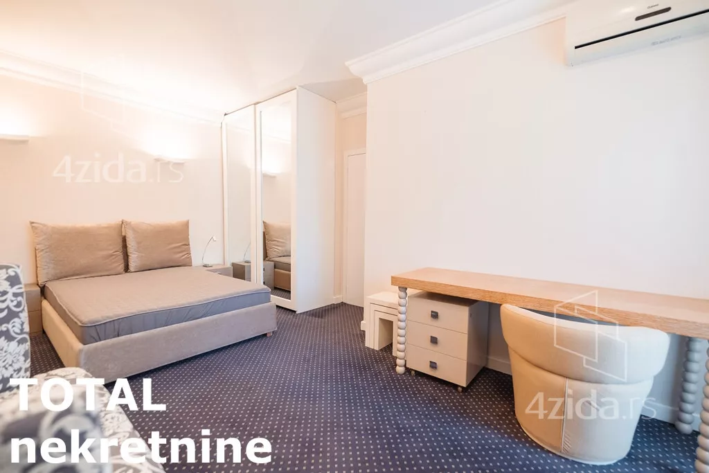 Šestosoban stan | 4zida