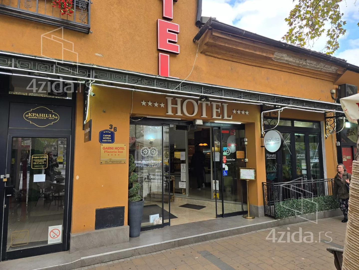 Turistički objekat | 4zida