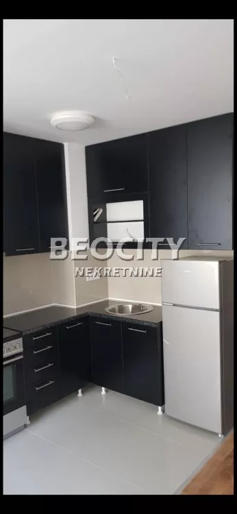 Bate Brkića | 4zida.rs