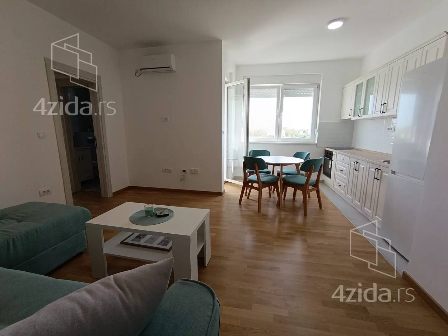 Dvoiposoban stan | 4zida