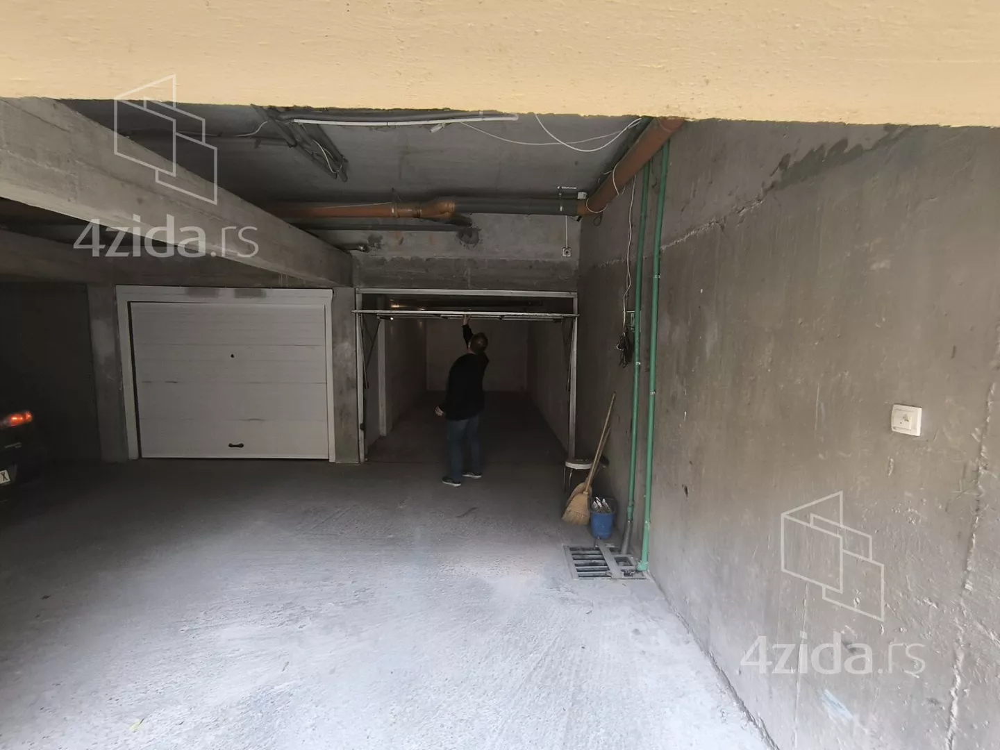 Garaža | 4zida