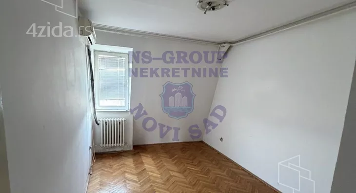 Petoiposoban stan | 4zida