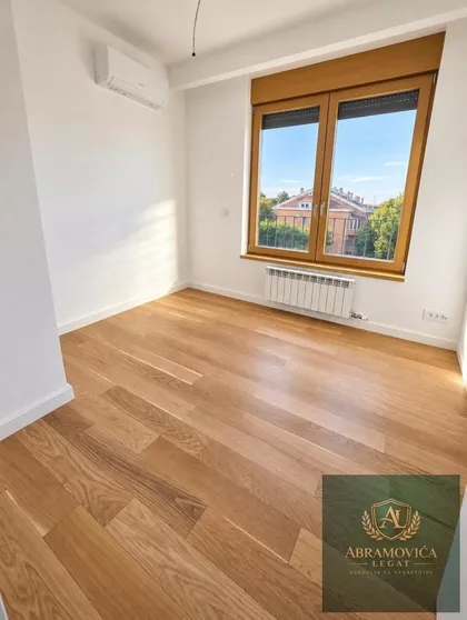 Bežanijska kosa 1 | 4zida.rs