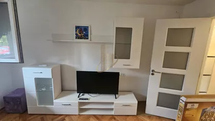 Nade Purić | 4zida.rs