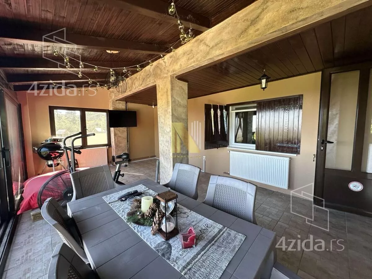 Kuća | 4zida