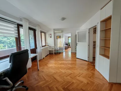 Senjačka | 4zida.rs