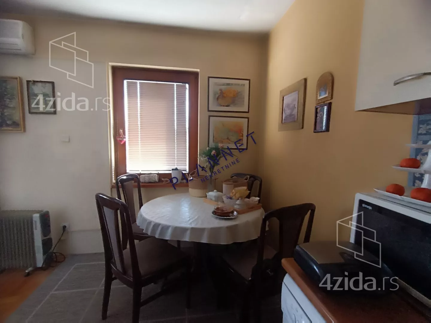 Četvorosoban stan | 4zida